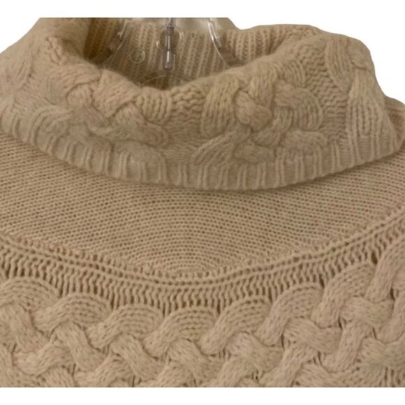 I.B. Diffusion Cream Cable Knit Sweater Medium - Picture 3 of 5